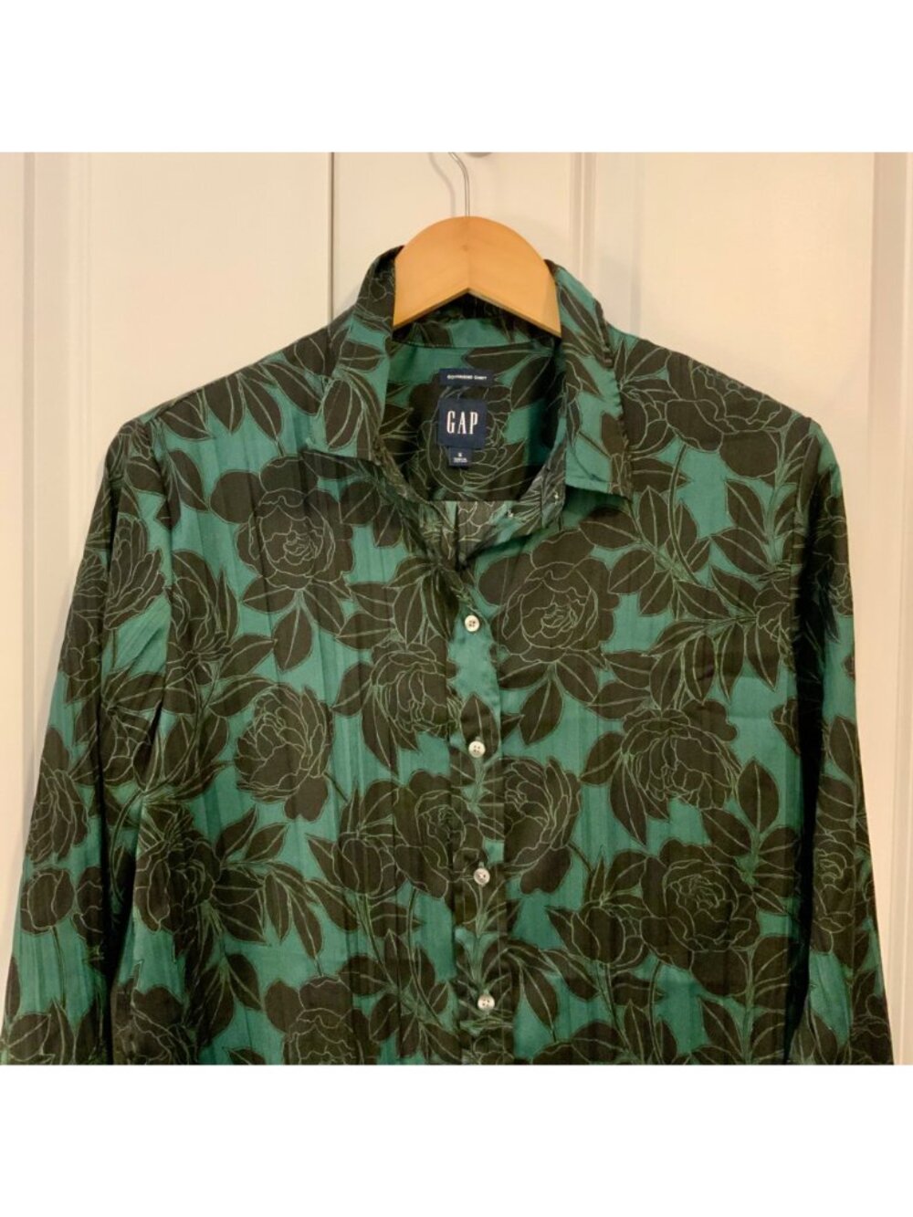 Gap Green Black Floral Satin Pleated Long Sleeve Oversized Boyfriend Shirt Small - Picture 3 of 11